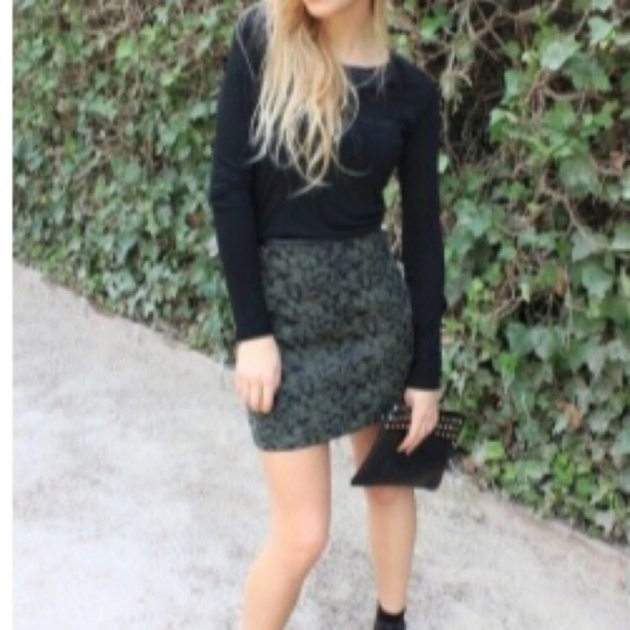 🦚ZARA🦚ELEGANT CAMO MINI VEGAN LEATHER TRIM🦚 - Picture 1 of 7